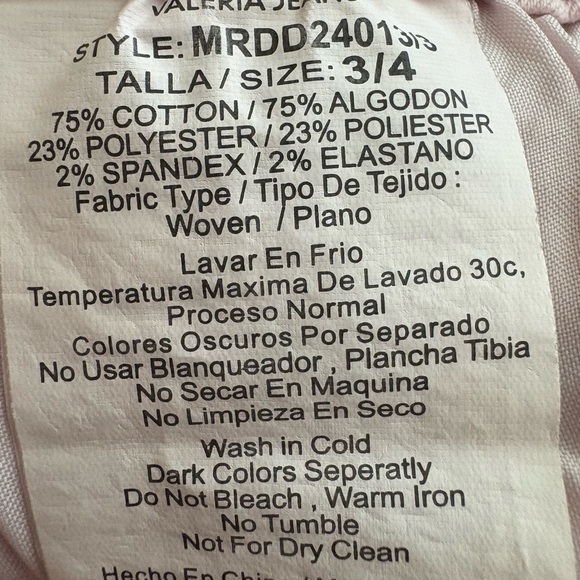 Valeria Jeans, Distressed, Pink, Size 3/4, Silver Accents, NWT - Picture 4 of 5